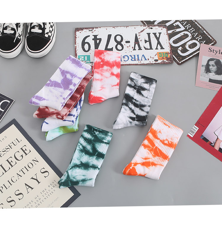 Tie-Dye Socks   Unisex Anywear Mens Women’s Autumn and winter fashion Korean style Harajuku hip-hop skateboard festive holiday gift happy cotton Korea socks Trending for Man Woman in Black Blue Green Orange Purple Red White Wine Red