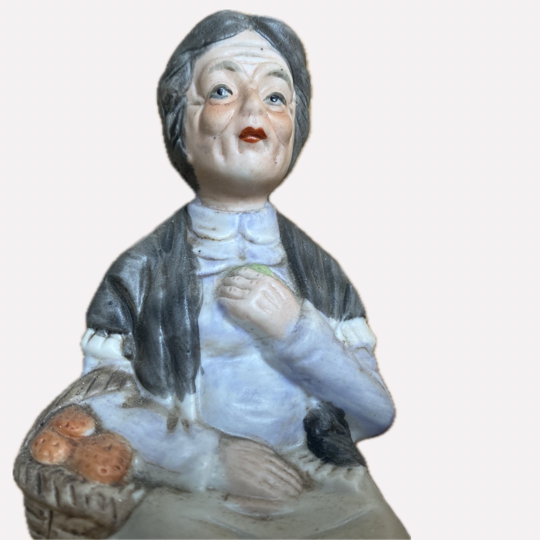 Bisque Porcelain Woman with Basket  Vintage Granny Figurine Made in Taiwan ceramic grandmother collection Elderly lady Grandma Collectors decorative objects home decor classic antiques
