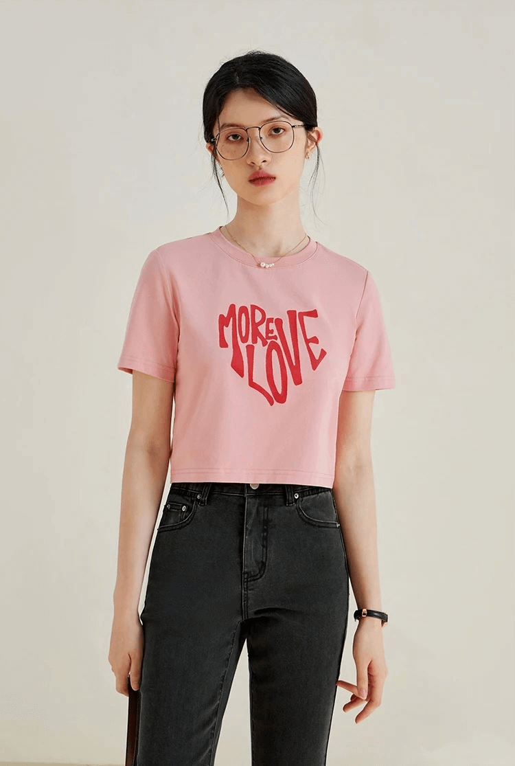 Graphic Crewneck T-Shirt pink  Women’s Creative MORE LOVE Letter Print Womens Round O-neck Short-Sleeved Tops Summer Grunge Y2K Kawaii T-Shirts Cool Cotton Petite size trends Cropped T-Shirts for Woman