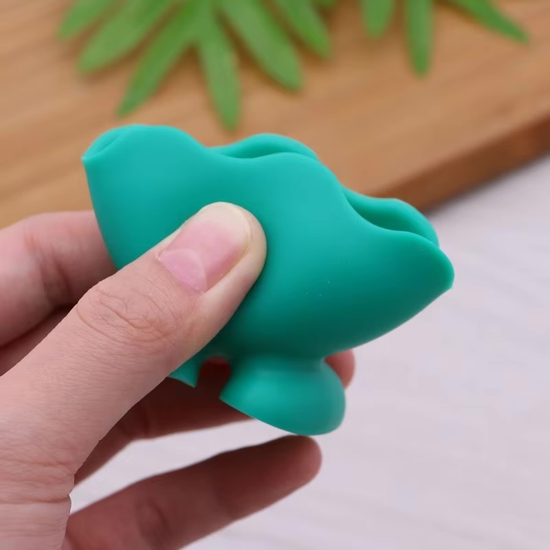 Silicone Egg Cup 5-Piece Set      5 Pcs Colorful soft silicone boiled eggs Serving cups holders stands Kitchen serveware tools gadgets in red blue green orange pink