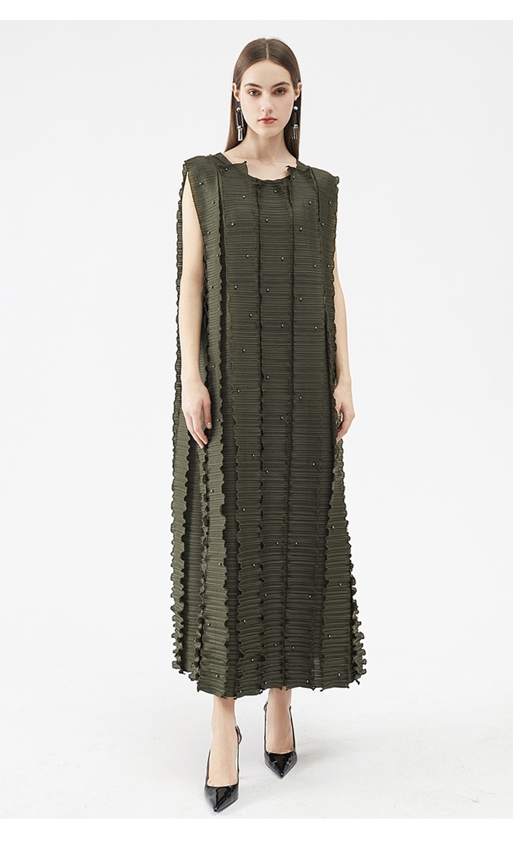 Miyake Pleated Beaded Dress  women’s Plus size Belt Sleeveless pleated ribbed boatneck round o-neck Dresses for woman in Army green Womens High Fashion Summer Designer Issey Inspired Japanese Aesthetic Clothes