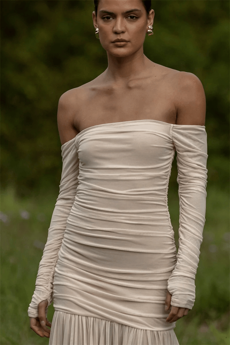 Women’s woman womens Elegant off-shoulder strapless Sexy patchwork backless Long long open finger sleeves pleated long maxi dress in white Summer vacation holliday getaway evening dresses