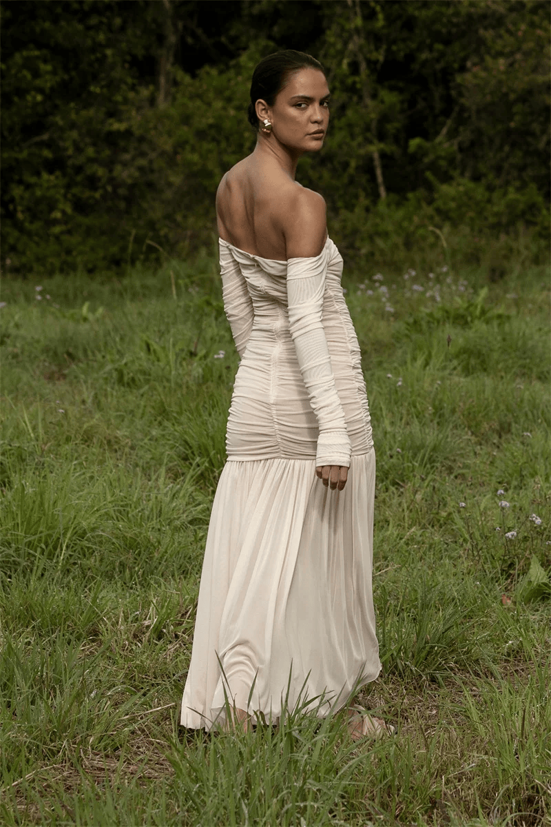 Women’s woman womens Elegant off-shoulder strapless Sexy patchwork backless Long long open finger sleeves pleated long maxi dress in white Summer vacation holliday getaway evening dresses