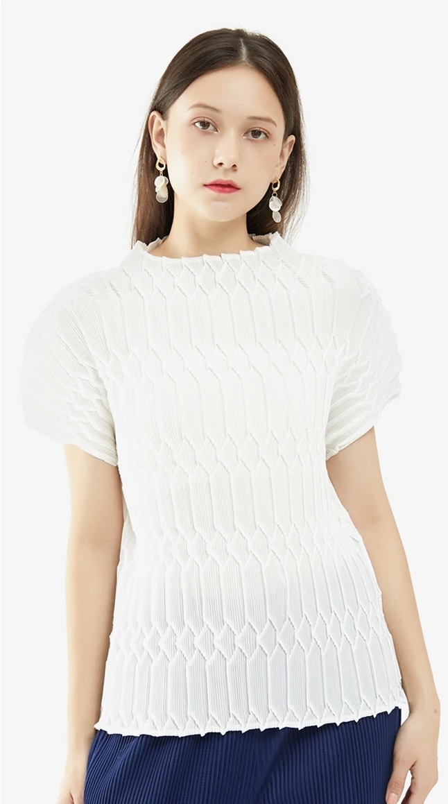 Miyake Pleated Slashneck Top white Women’s Handmade Casual pleats Loose T-shirts Short Sleeves Tops Blouses for woman Korean Japanese womens Fashion Issey Designer Luxury Clothes