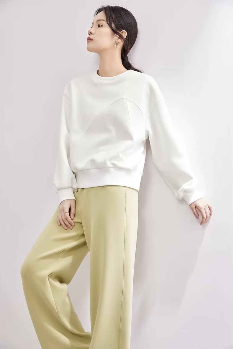 Patchwork Crewneck Sweatshirt     Women’s cotton loose simple round O-neck drop shoulder full sleeves and band cuffs crop sweatshirts for woman in white Spring cropped banded hem crew neck tops outerwear #141A53570