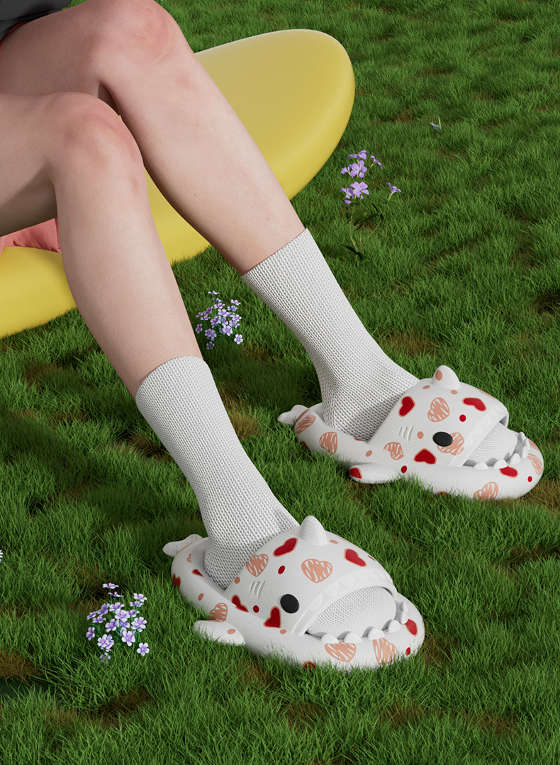 Love Shark Sandals   Genderful Fashion Cute For Anywear Unisex Women’s Mens Cartoon Lovely Slippers Summer Casual Beach Couple Flip-Flops Getaway Holiday Vacation Footwear for Man Woman in White