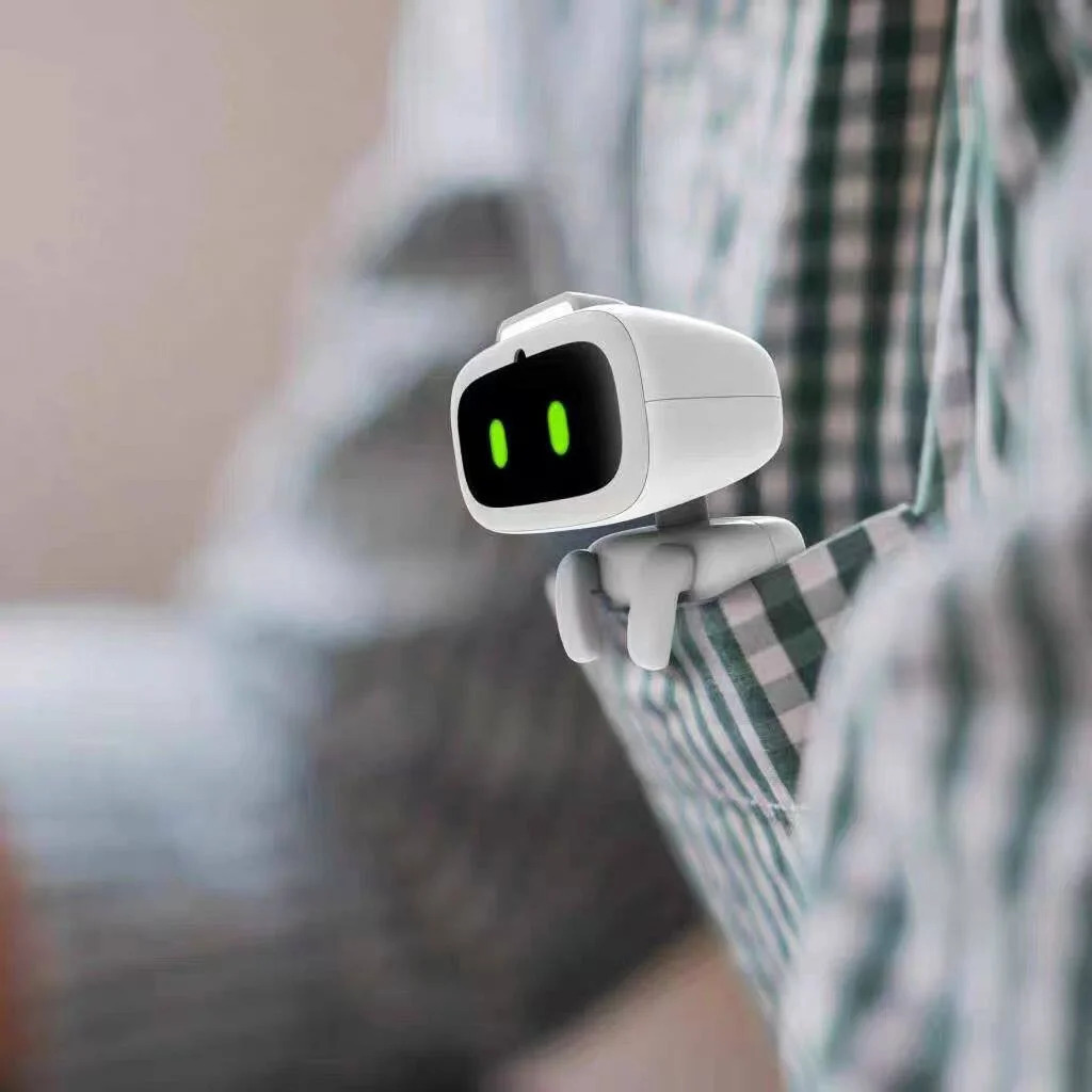 Living AI Smart Robot Companion Robots Social Emotional Interaction Facial Identification Wireless Indoor Intelligence Gifts in white