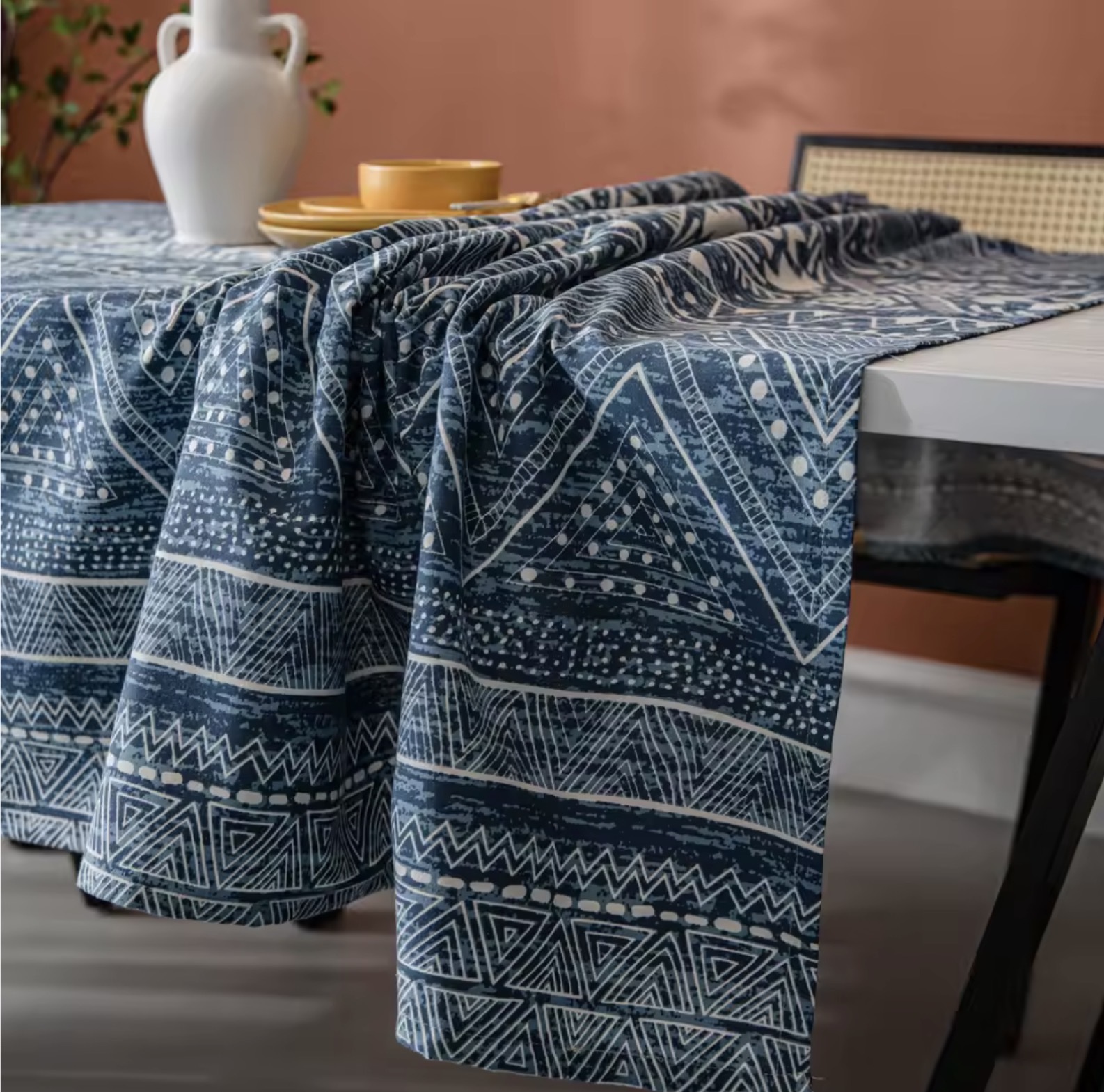 Home European country boho bohemian geometric triangle print blog cotton linen rectangular end table cloth covers Bohemia style tablecloth dining linens in blue