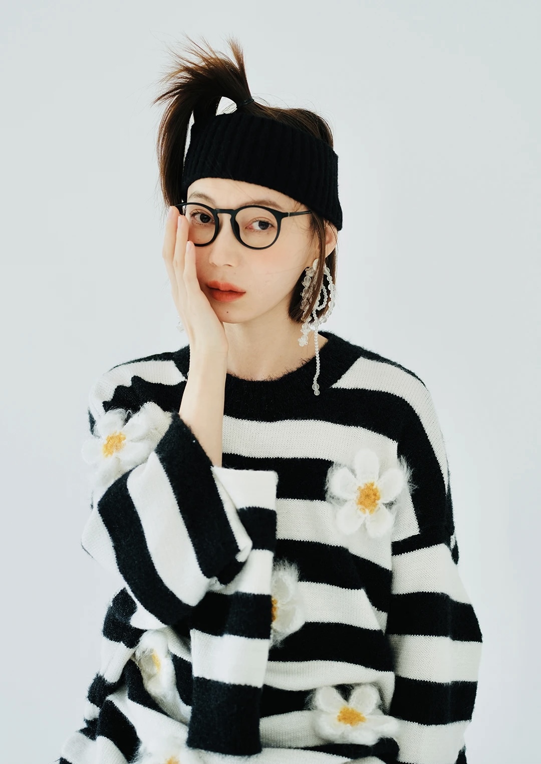 Striped Crewneck Sweater Women’s original fall autumn and winter edelweiss cat hair hole floral long sleeve round o-neck stripe sweaters for woman in black white Womens large plus size female crew neck flowers tops #223815