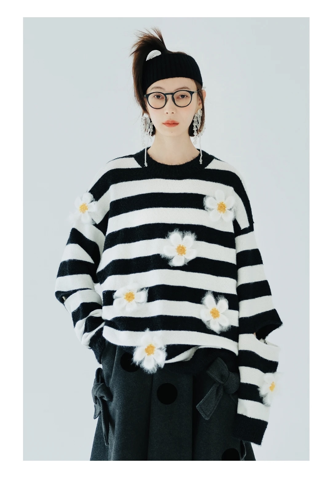 Striped Crewneck Sweater Women’s original fall autumn and winter edelweiss cat hair hole floral long sleeve round o-neck stripe sweaters for woman in black white Womens large plus size female crew neck flowers tops #223815