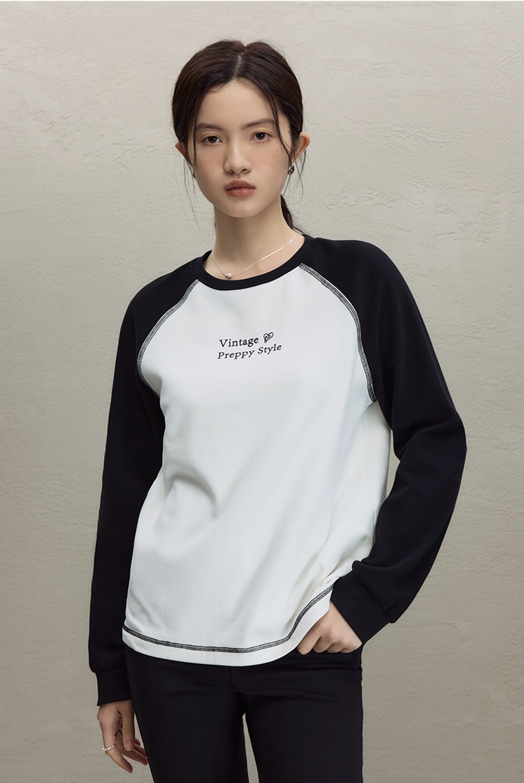 Crewneck Contrast T-Shirt   Women’s Round O-Neck Long Raglan Sleeve Womens Winter Straight fit Tops Contrasting Color Lined Design VINTAGE PREPPY STYLE Letter Print Twill T-Shirts for Woman in black white