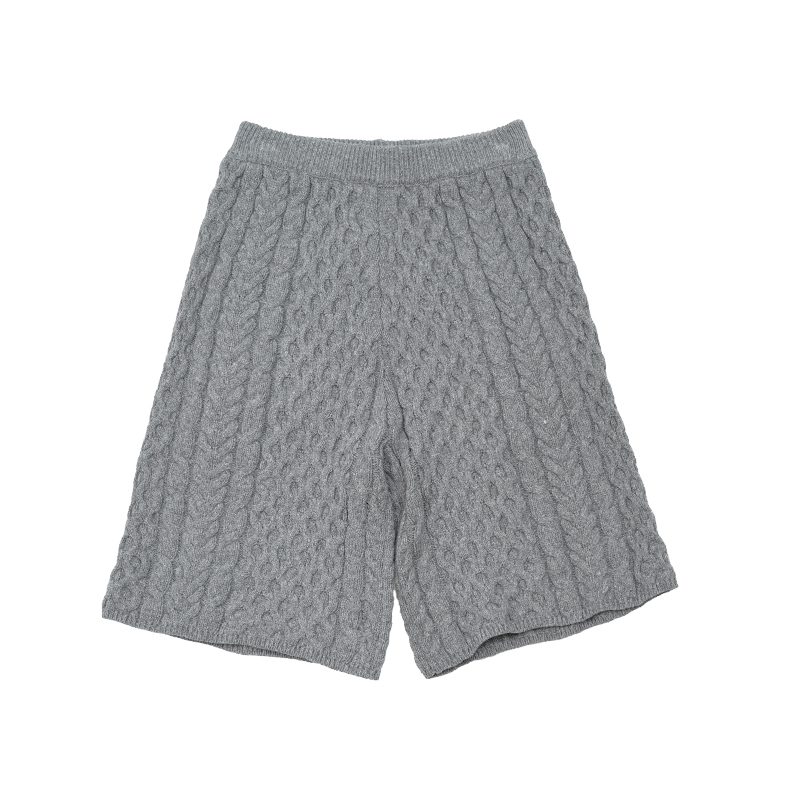 Cable-Knit Shorts     Women’s fall autumn winter retro Merino wool shorts for woman in Gray Women’s cotton-blend mid rise waist cable knit stitch woolen short pants in grey #244833