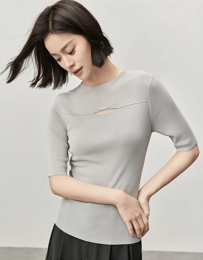 Slit Crewneck T-Shirt   Women’s hollow out knitted T-shirts for woman in gray  Womens Fall Autumn Slim half sleeves round O-neck metal logo solid simple elegant crew neck tees Tshirt Office wfh workwear vacation getaway holiday Tops in light grey #W43H56237