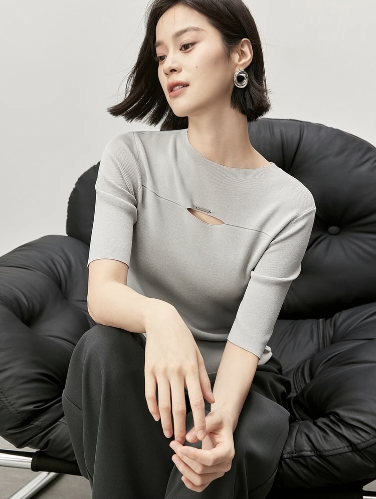 Slit Crewneck T-Shirt   Women’s hollow out knitted T-shirts for woman in gray  Womens Fall Autumn Slim half sleeves round O-neck metal logo solid simple elegant crew neck tees Tshirt Office wfh workwear vacation getaway holiday Tops in light grey #W43H56237
