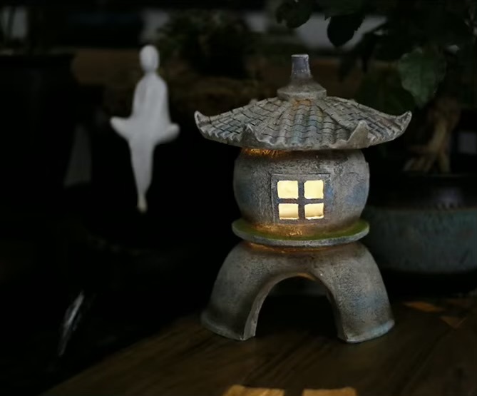 Japanese Solar Lantern    Tabletop ornament, resin handmade Chinese-style courtyard lanterns, outdoor garden decorations Japan-style landscaping ornaments 