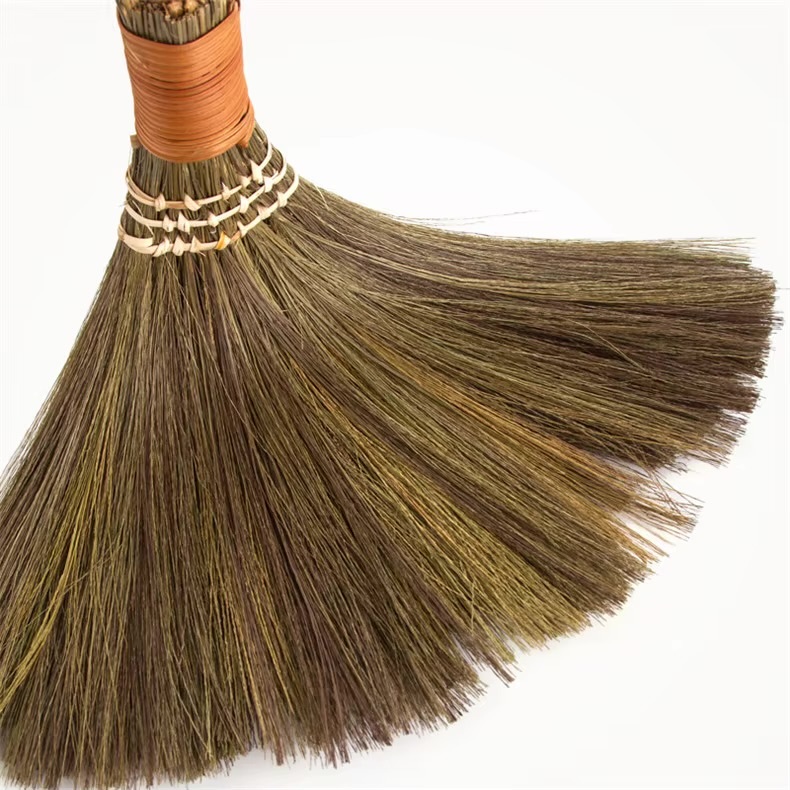 Japanese Soft Hair Broom  Classic retro Wooden sweeping straw braided brooms household floor useful cleaning tools natural brown color Bamboo wood brushes