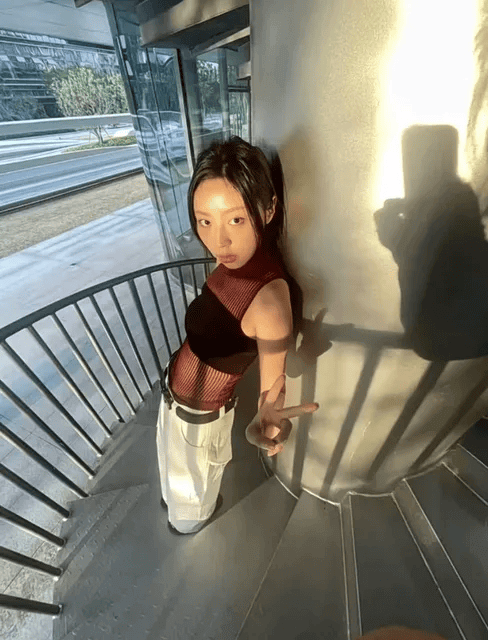 Japanese Y2k Knit sleeveless Tank Top Trashy 2000s Hollow Out Tanktop Grunge Aesthetics Knitted  Vintage Harajuku Tube Crop Tops in black red