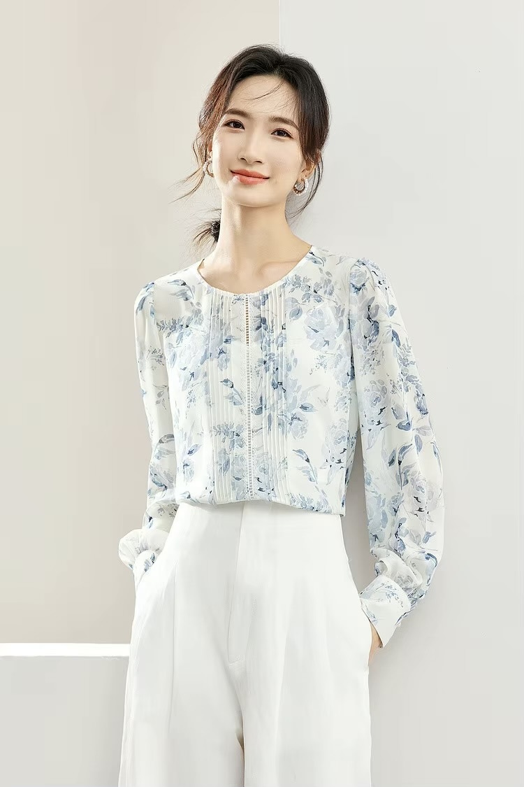 Chiffon Blouse and Cami 2-Piece   Women’s floral Printed Chinese Style Fashion Hollow Out Straight ruffles Shirt Camisole Tops for woman in blue Long sleeves round boatneck collar button-up lace ruffled semi-transparent flowers shirts with spaghetti straps tank top  #143V57361X