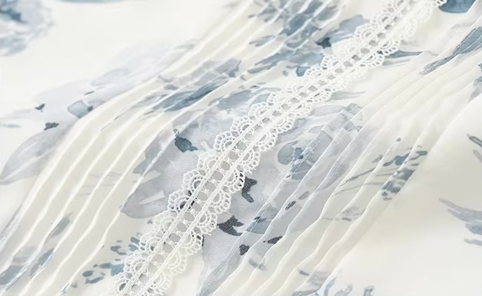 Chiffon Blouse and Cami 2-Piece   Women’s floral Printed Chinese Style Fashion Hollow Out Straight ruffles Shirt Camisole Tops for woman in blue Long sleeves round boatneck collar button-up lace ruffled semi-transparent flowers shirts with spaghetti straps tank top  #143V57361X