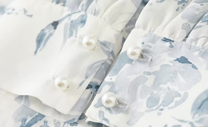 Chiffon Blouse and Cami 2-Piece   Women’s floral Printed Chinese Style Fashion Hollow Out Straight ruffles Shirt Camisole Tops for woman in blue Long sleeves round boatneck collar button-up lace ruffled semi-transparent flowers shirts with spaghetti straps tank top  #143V57361X