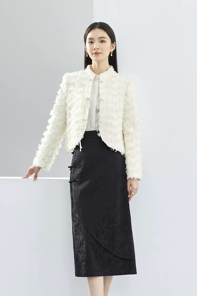 Cropped Tweed Jacket     Women’s elegant short stand collar drawcord tie button-up tailored tapered hem coats Female long sleeves woolen crop Jackets for woman in off-white cream France Chinese style outerwear womens French look wool fluffy feathered style office wfh workwear outwear Spring Fall Autumn fashion  #141W52034