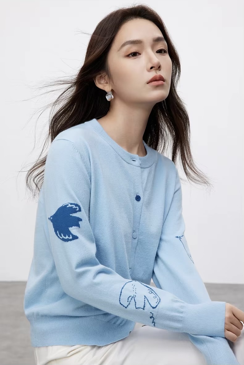 Jacquard Knitted Cardigan     Women’s spliced round O-neck long sleeves animal bird graphic single breasted button-up knitted cropped crewneck Cardigans for woman in light sky blue Spring womens petite-, plus-, size crew neck Sweaters fashion #W51H58806