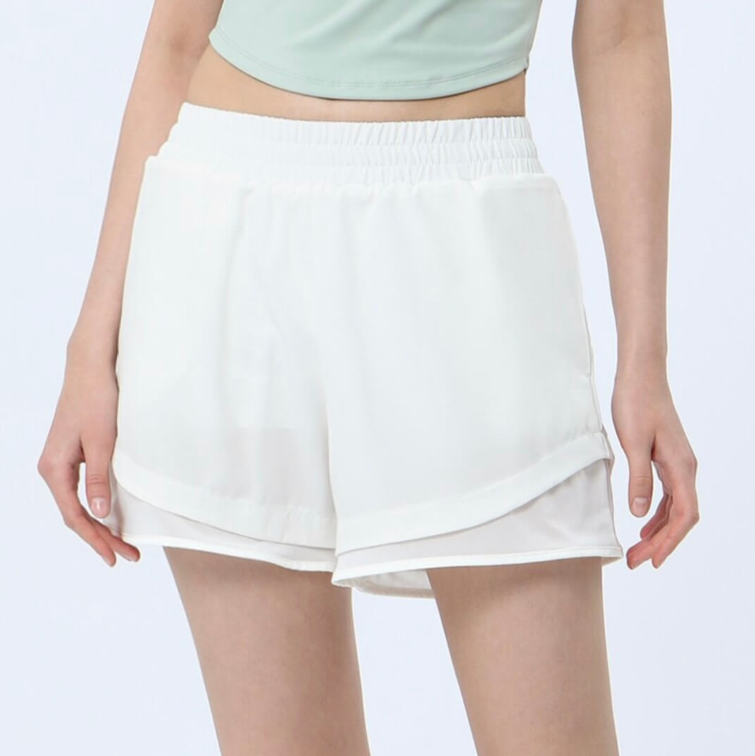 MiteigiYūki Pocket Shorts in White for Women