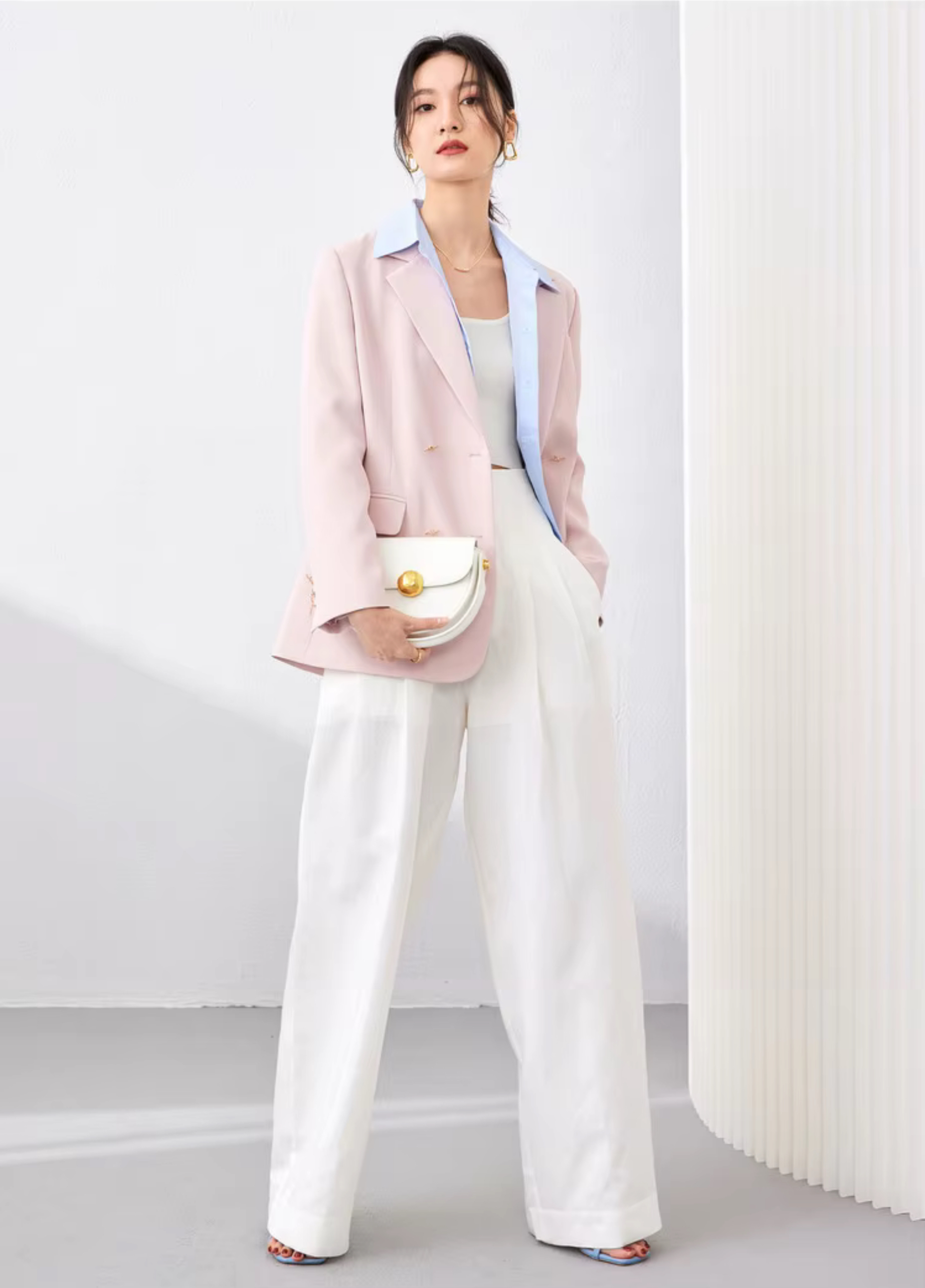 Notch Blazer Jacket    Women’s Elegant formal turn-down notch collar Wide-waisted loose fit double breasted close patch banded chest pocket long sleeves with three barbed-wire fence-wire style button cuffs flap pockets back hem slit Female Outerwear for woman in light pastel pink Office Lady womens wfh workwear suit Jackets petite-, plus-, size outwear  #M41X54182X