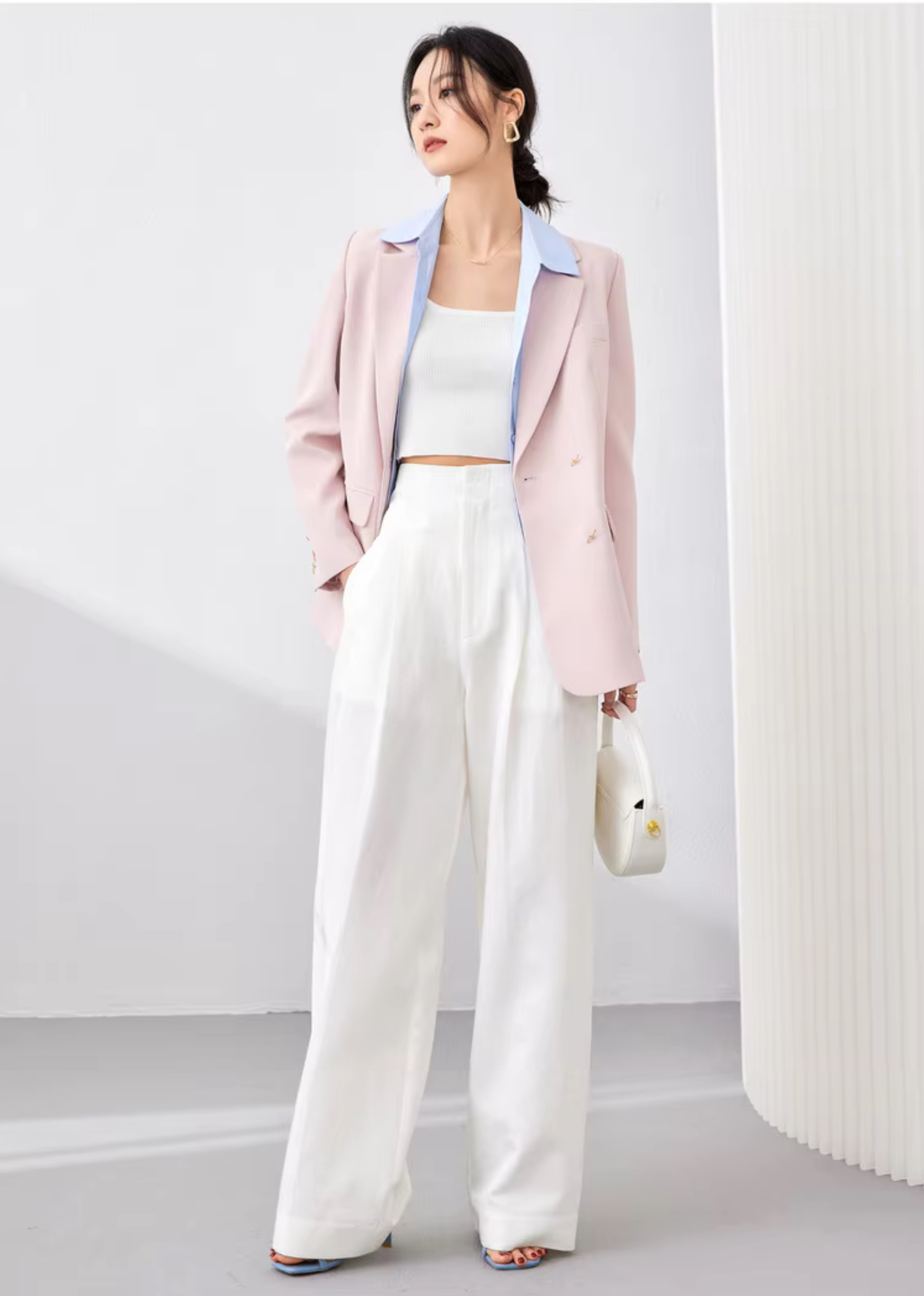 Notch Blazer Jacket    Women’s Elegant formal turn-down notch collar Wide-waisted loose fit double breasted close patch banded chest pocket long sleeves with three barbed-wire fence-wire style button cuffs flap pockets back hem slit Female Outerwear for woman in light pastel pink Office Lady womens wfh workwear suit Jackets petite-, plus-, size outwear  #M41X54182X