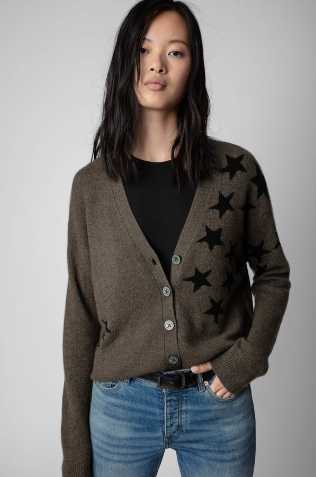 Mirka Stars Cashmere Cardigan   miteigi Women’s office workwear French look ZADIG & VOLTAIRE Style Bird Embroidery Special Knitted Star Hanging Wool Pattern v-neck button closure long sleeves ribbed hem Cardigans for woman in rustic greenish brown with black stars Spring summer Fall autumn womens Vintage woolen Sweaters fashion season