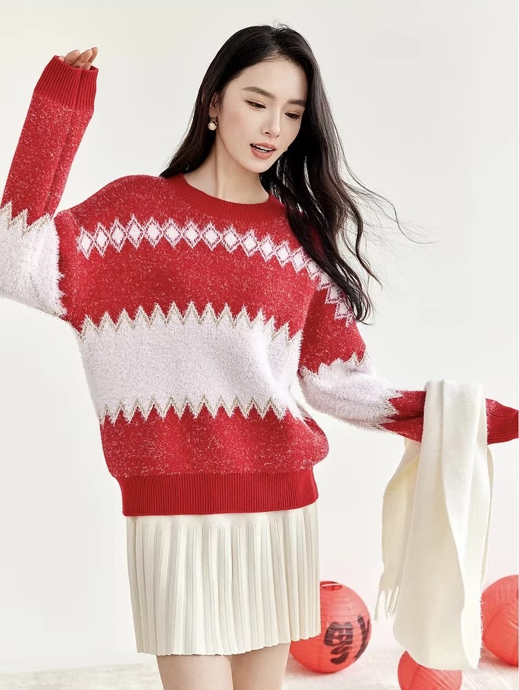 Crewneck Splice Sweater    Women's loose Argyle knit crew neck long sleeves sweater for woman in red and white Warm Christmas Winter womens spliced knitwear round O-neck petite-, tall-, plus-, size striped Pullovers #W44E57266