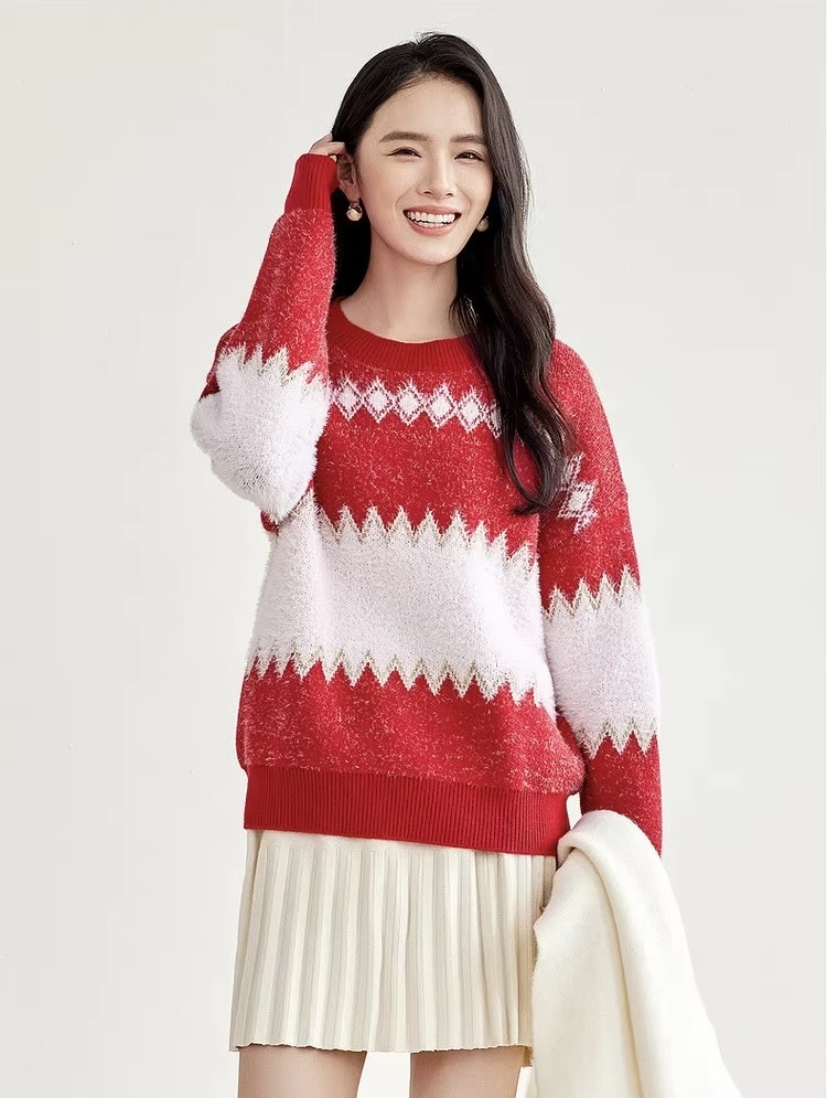 Crewneck Splice Sweater    Women's loose Argyle knit crew neck long sleeves sweater for woman in red and white Warm Christmas Winter womens spliced knitwear round O-neck petite-, tall-, plus-, size striped Pullovers #W44E57266