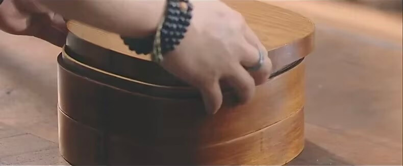 Japanese Double Layer Wooden Bento Lunch Box Student Lunchbox Double Layer Tableware Set Sushi Food Container boxes in natural brown color