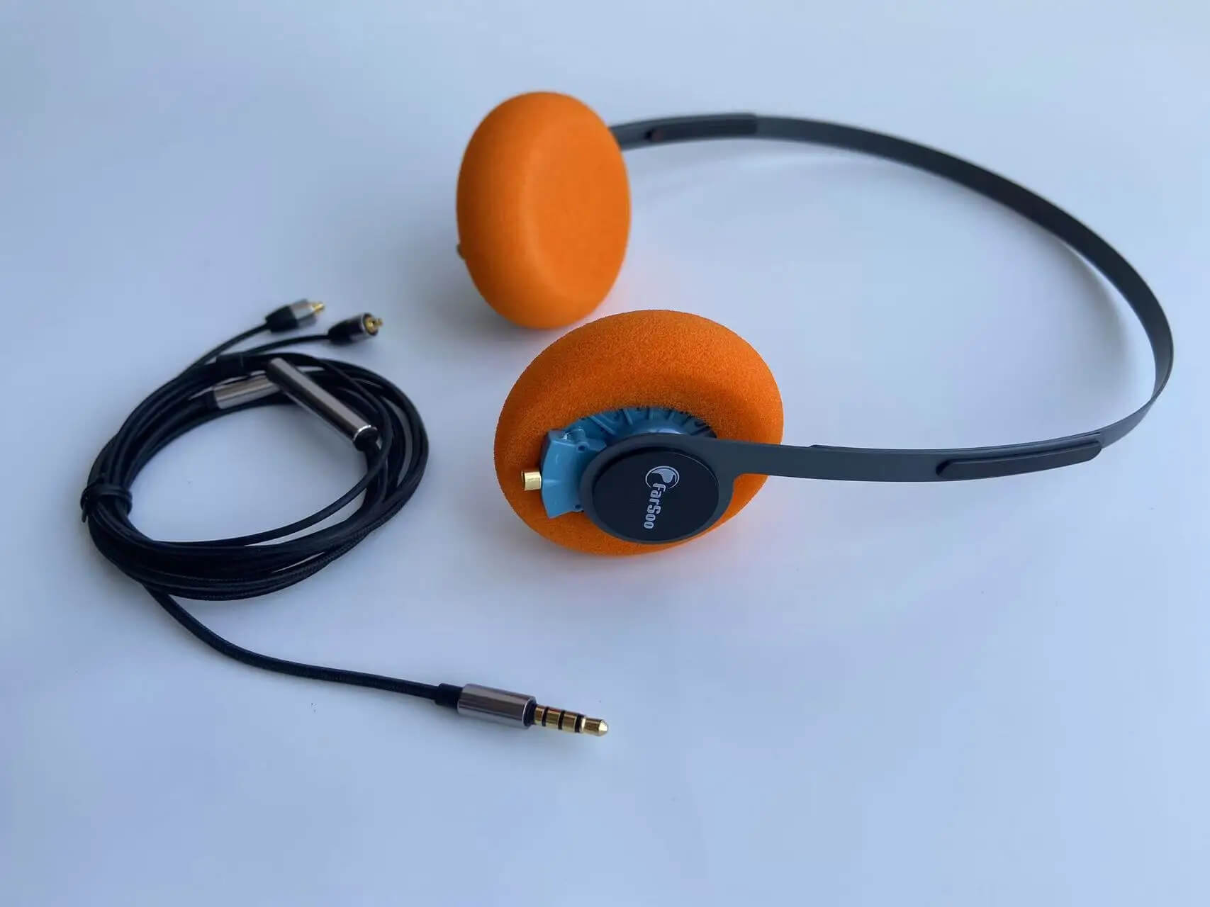 Women’s Men’s childs Retro Farsoo KPH40 silver or gray metal headband with MMCX speaker and detachable cable DIY HIFI stereo deep bass music headphone headset for woman man kids in orange Mens Womens Childrens classic vintage headsets with drawcord drawstring pouch bag and orange covers