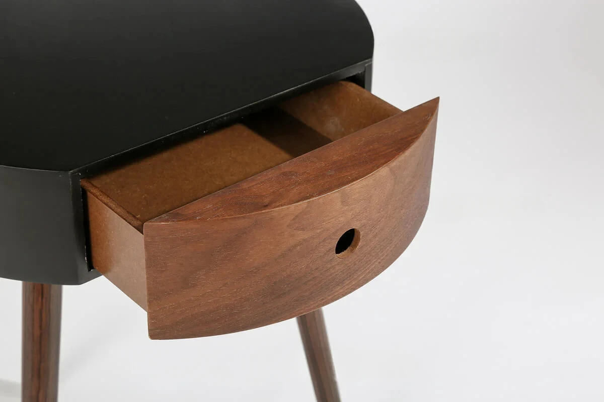 Italian Minimalist round Nightstand Industrial Bedside Table Modern Stylish Chest of Drawers for Bedroom Furniture Italy in natural brown with black accent