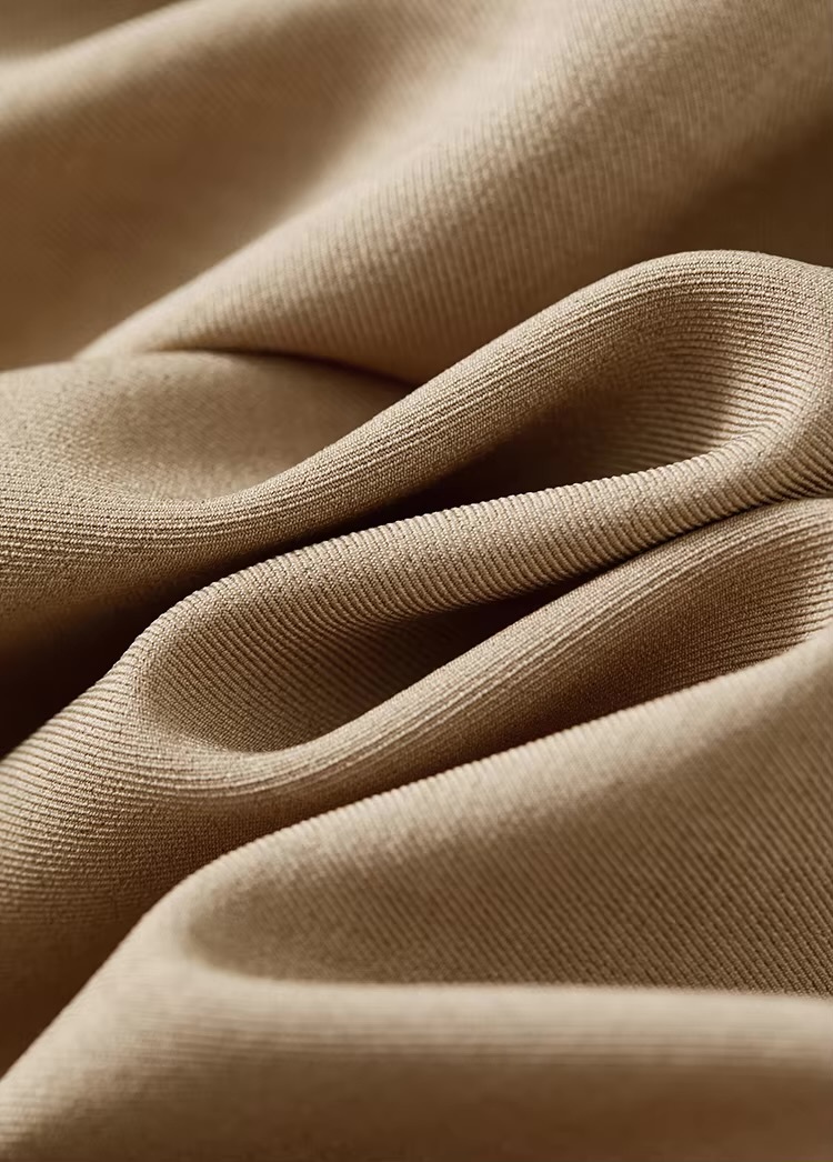 Casual Short Pants khaki   Women’s knee length pleated zipper latch close high rise elastic waist Pant with leather belt and slant pockets  and back slit slant pocket for woman Office Lady womens wfh workwear petite-, tall-, plus-, size closure straight loose fit Fashion Trousers tan light brown pleats shorts #143K55653