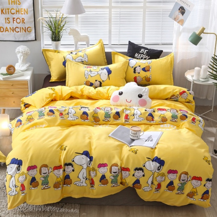 Peanuts Bedding Set luxury Charlie Brown and the Peanuts Gang 3/4pcs Kids Children’s Family Bedroom Linen Set Include Bed Sheet Duvet Cover Pillowcase Child’s Room Decoration Bedspread in Yellow