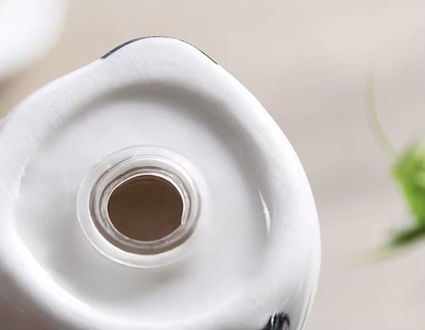 Japanese style Ceramic Panda cartoon animal design Spice Jar Cartoon Seasoning Bottle Salt and Pepper Shaker Container set Can Seasoning shakers Organizer accessory sets Kitchen Accessories Salt Pigs, Cellars & Servers style Funny, Laugh, Cute, Smile in black and white