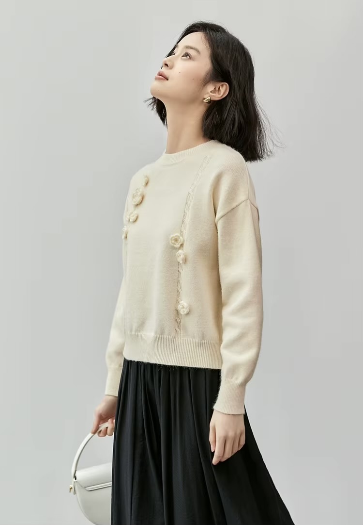Crewneck Knit Sweater apricot   Women’s casual loose three-dimensional flowers long sleeves crew neck collar knit sweaters for woman in cream Round o-neck pullover Tops Fall Autumn Spring womens fashion petite-, tall-, plus-, size 3D floral styles #W43E56356