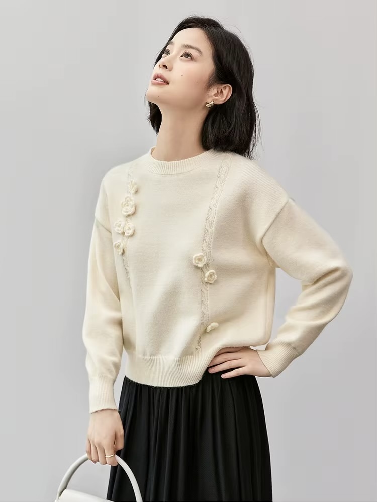 Crewneck Knit Sweater apricot   Women’s casual loose three-dimensional flowers long sleeves crew neck collar knit sweaters for woman in cream Round o-neck pullover Tops Fall Autumn Spring womens fashion petite-, tall-, plus-, size 3D floral styles #W43E56356