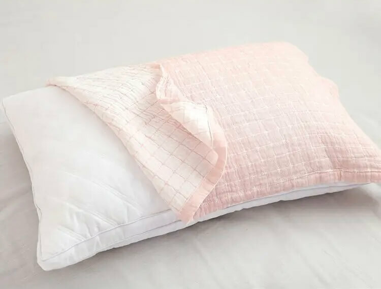 Four Layer Super Soft Towelket Set   2-Piece Pillow Towel Breathable Pillows Covers Season Household Simple Washable Bedding Couple One Pair Cases in plaid pink with white