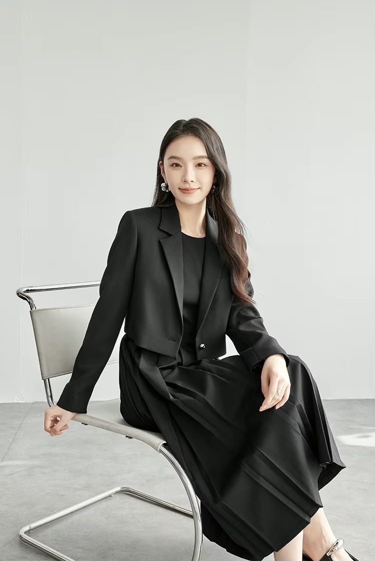 Crop Blazer   Women’s straight notched turn-down collar neck long sleeves with triple (3 three) button cuffs cropped single button blazers for woman Office Lady wfh workwear womens Spring outwear Fashion evening party petite-, tall-, plus-, size outerwear Jackets in black #151X57379