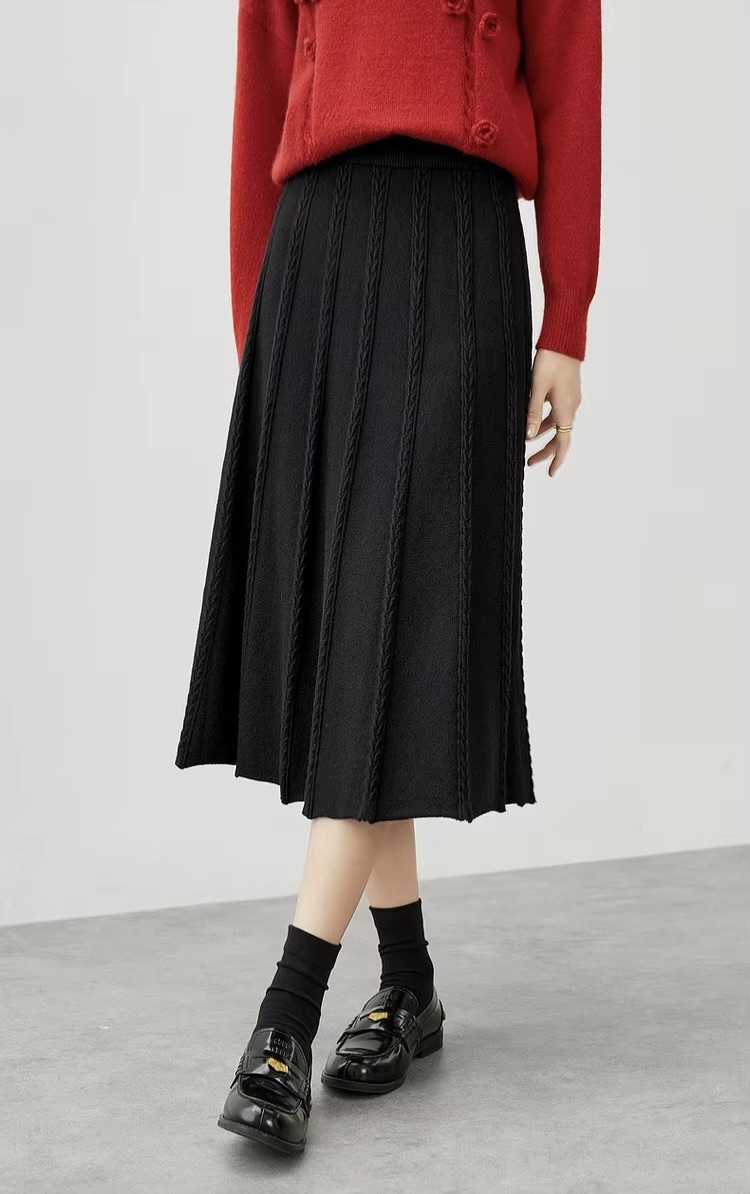 Classic Midi Skirt black      Women’s vintage viscose blend knitted elegant pleated mid rise elastic waist solid simple A-line mid-calf midi-skirts for woman Fall Autumn Winter Spring womens fashion office lady wfh workwear style pleats  #W44Q57643