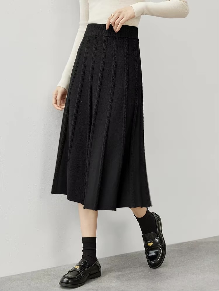 Classic Midi Skirt black      Women’s vintage viscose blend knitted elegant pleated mid rise elastic waist solid simple A-line mid-calf midi-skirts for woman Fall Autumn Winter Spring womens fashion office lady wfh workwear style pleats  #W44Q57643