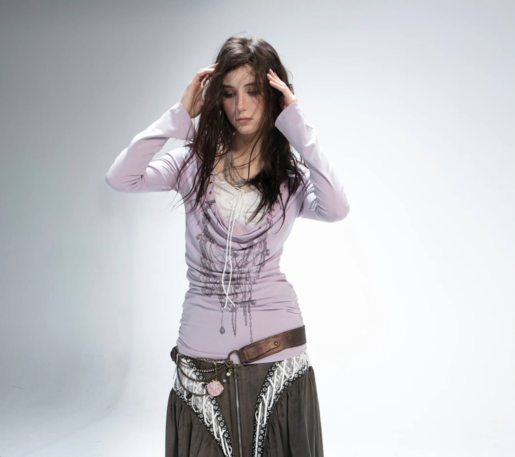 Women’s woman womens petite size Japanese Y2k Grunge Aesthetics Crewneck graphic Tattoo Print Fake Two-piece Tops Trashy 2000s Style Streetwear Black Gothic Punk fashion streetwear style crew round O-neck long sleeves lace scoop-neck bow tie-up v-neck T-shirts in lilac purple with white