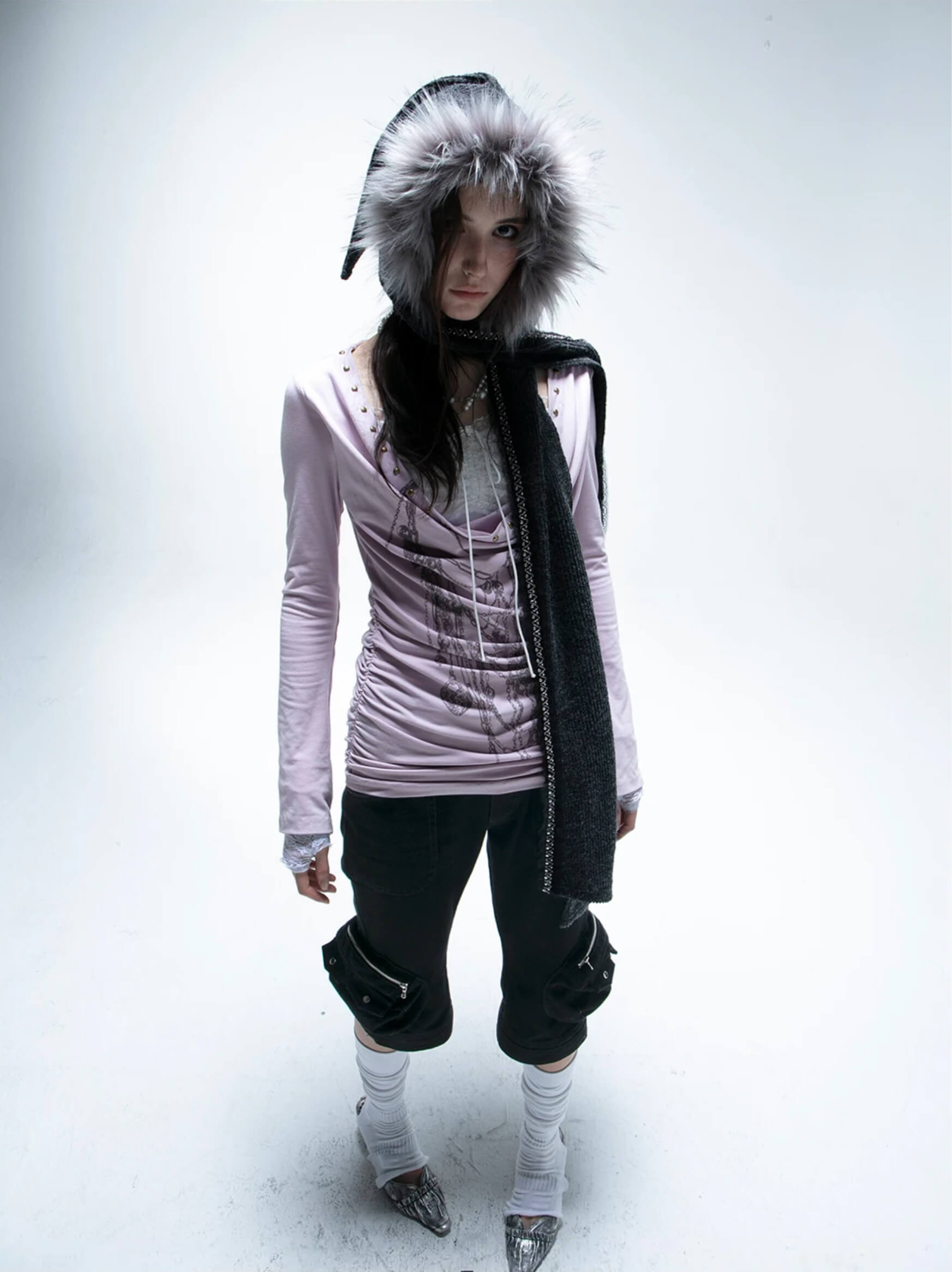 Women’s woman womens petite size Japanese Y2k Grunge Aesthetics Crewneck graphic Tattoo Print Fake Two-piece Tops Trashy 2000s Style Streetwear Black Gothic Punk fashion streetwear style crew round O-neck long sleeves lace scoop-neck bow tie-up v-neck T-shirts in lilac purple with white