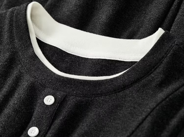 Patchwork Knit Boatneck Dress    Women’s elegant A-line round crewneck U-neck long sleeves top button-up folds knitted natural waistline mid-calf dresses for woman in black with white collar trim Simple Fall Autumn Spring womens crew neck party lady office wfh workwear outfits #143L56587