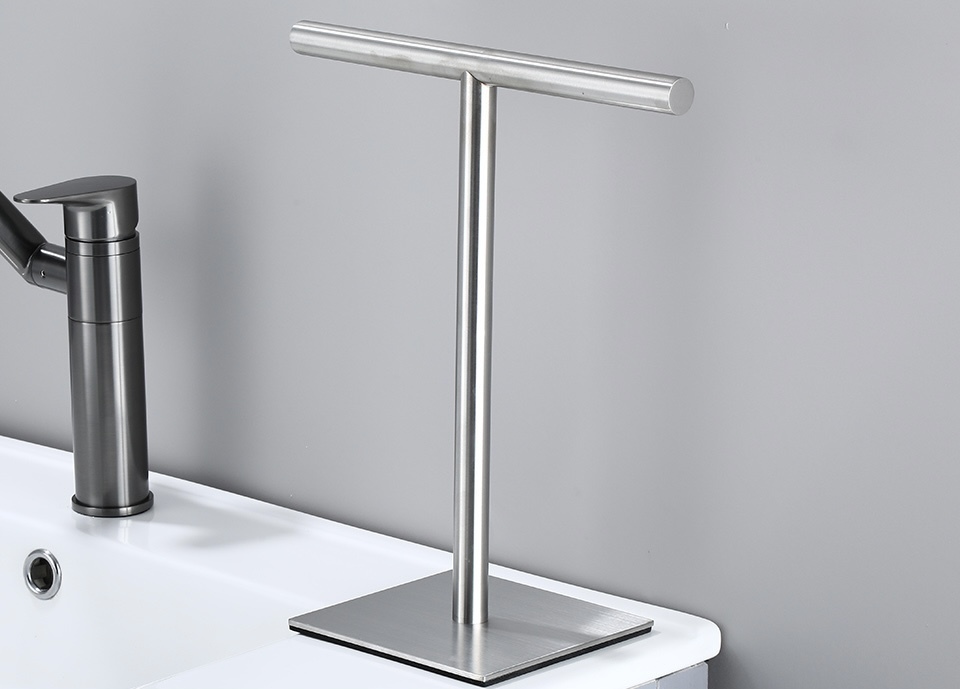 Free-Standing Towel Rack    Movable Hand Holder paper towels holders 304 Stainless steel bath stands Bathroom linen face cloth hangers Vanities countertop vanity linens display organizers racks in silver color