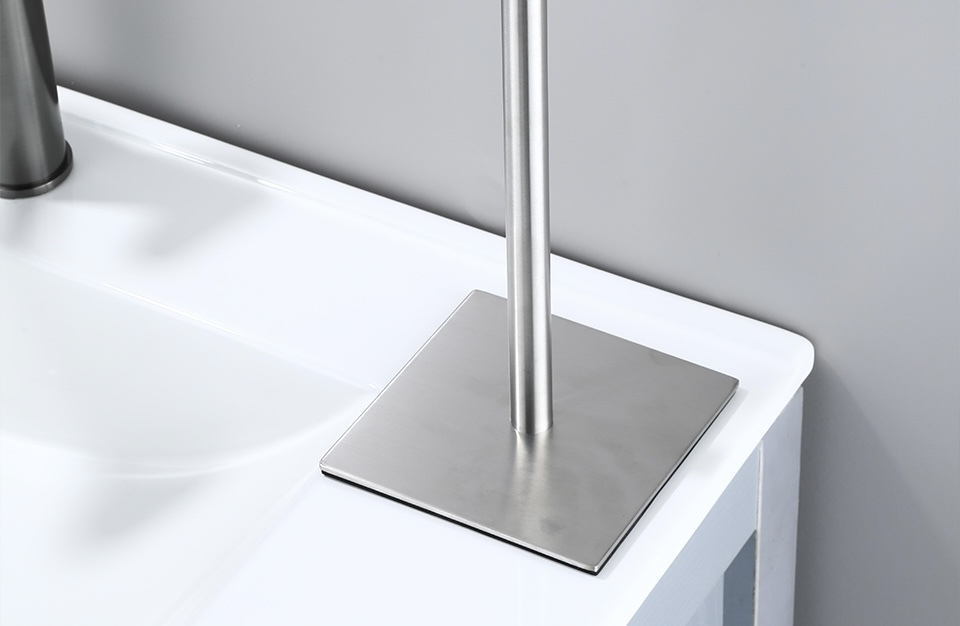 Free-Standing Towel Rack    Movable Hand Holder paper towels holders 304 Stainless steel bath stands Bathroom linen face cloth hangers Vanities countertop vanity linens display organizers racks in silver color