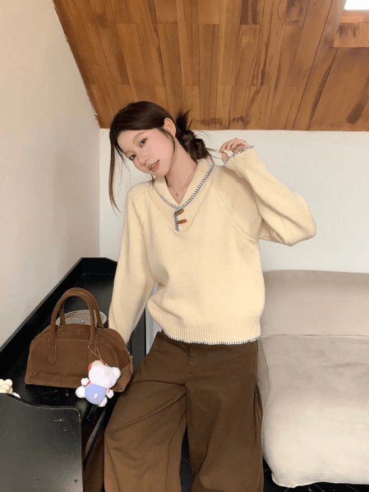 Women’s woman womens Loose long sleeves knitwear Autumn Fall Winter Spring turn-down duffle button-up Doll Collar tall-, plus-, size color block Casual Korean Sle sweaters in cream beige with blue trim accent color